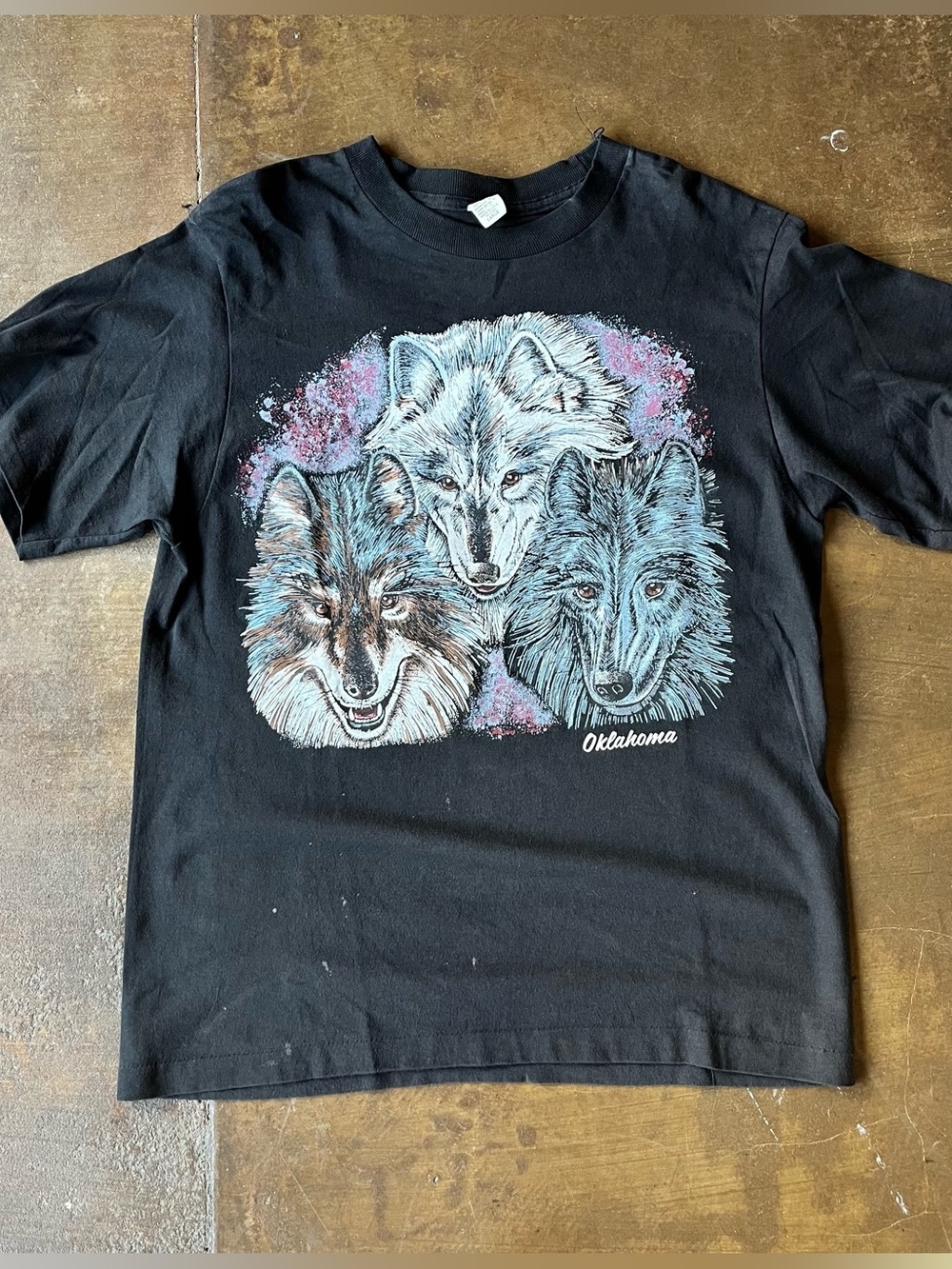 Vintage 90s Oklahoma Wolf Graphic Nature Single Stitch USA Made T-Shirt Large L